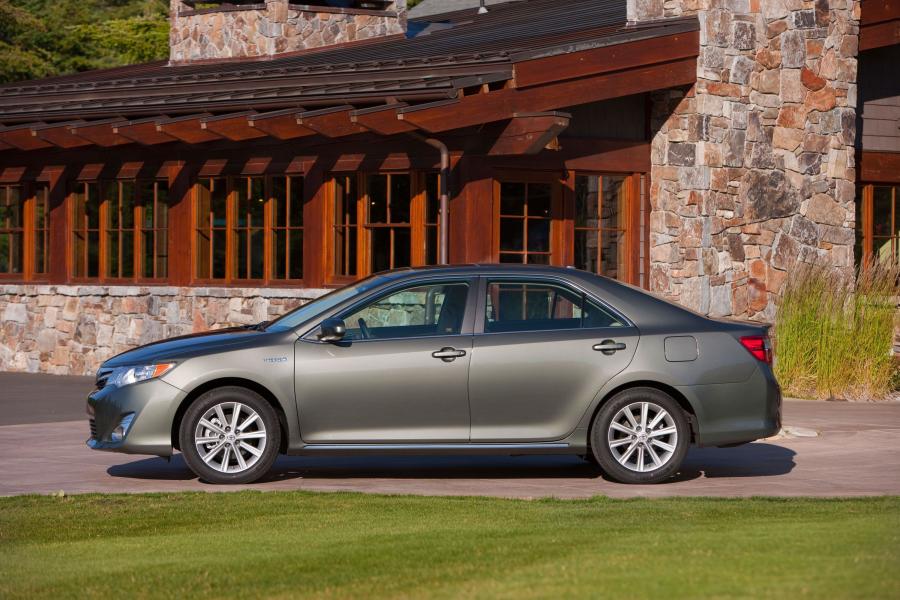  Toyota Camry Hybrid 2012 года  (фото 39 из 71)